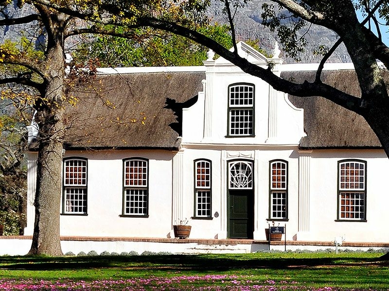 https://server01.winelist.nl/media/cache/16x9_thumb/media/image/brand-banner/Boschendal_maner_groot.jpg